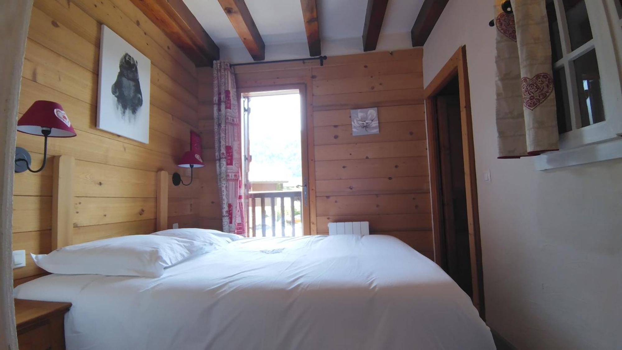 Chalet La Ferme D'Henriette, A Samoëns Habitación foto