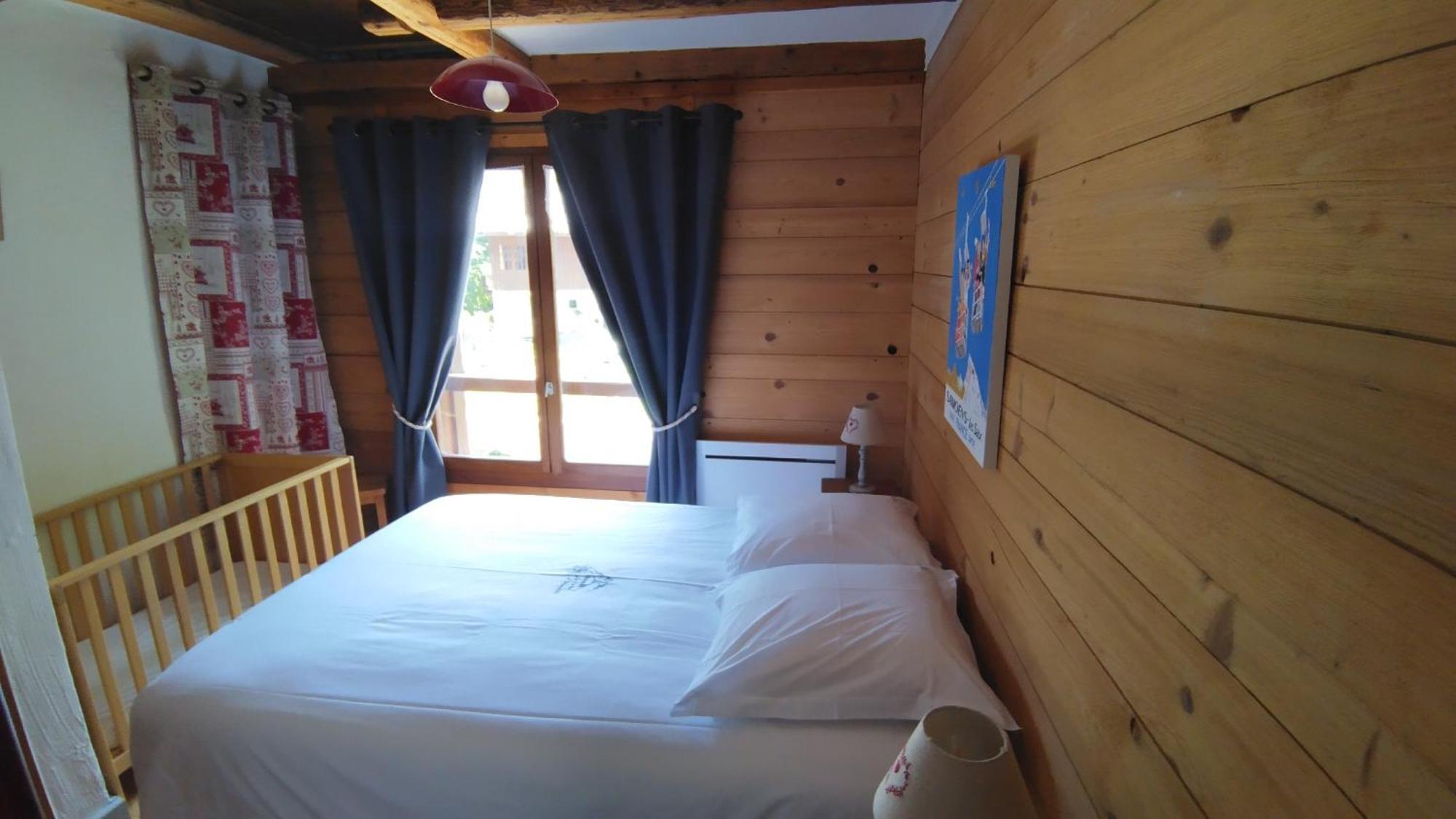 Chalet La Ferme D'Henriette, A Samoëns Habitación foto